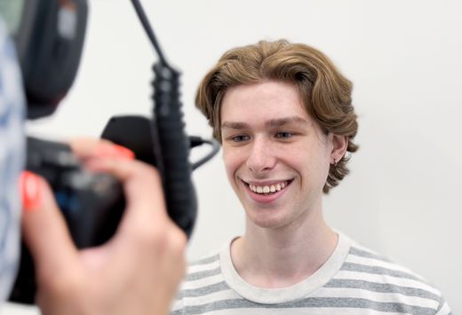 Световая пломба — современный стандарт в лечении зубов