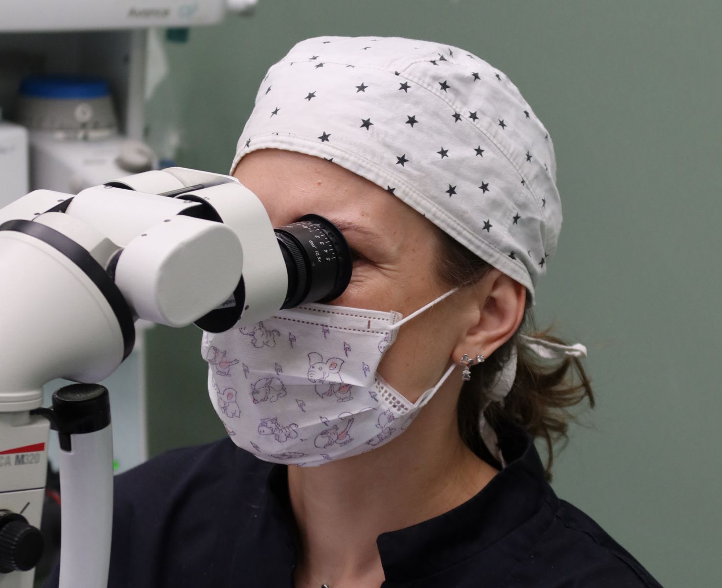 Контактный кариес между зубами — что это значит и как его лечат